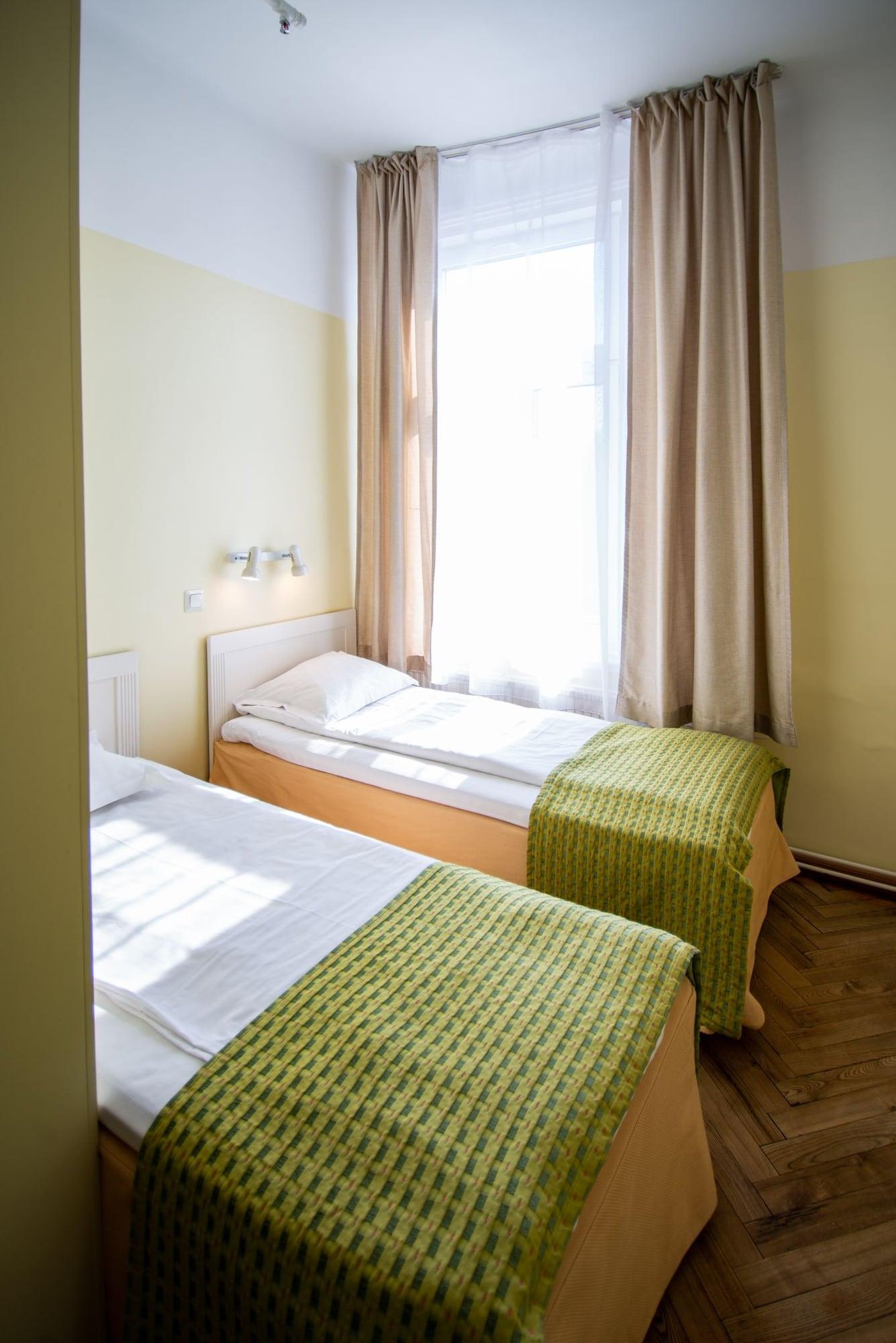 Economy Hotel Tallinn Exterior photo
